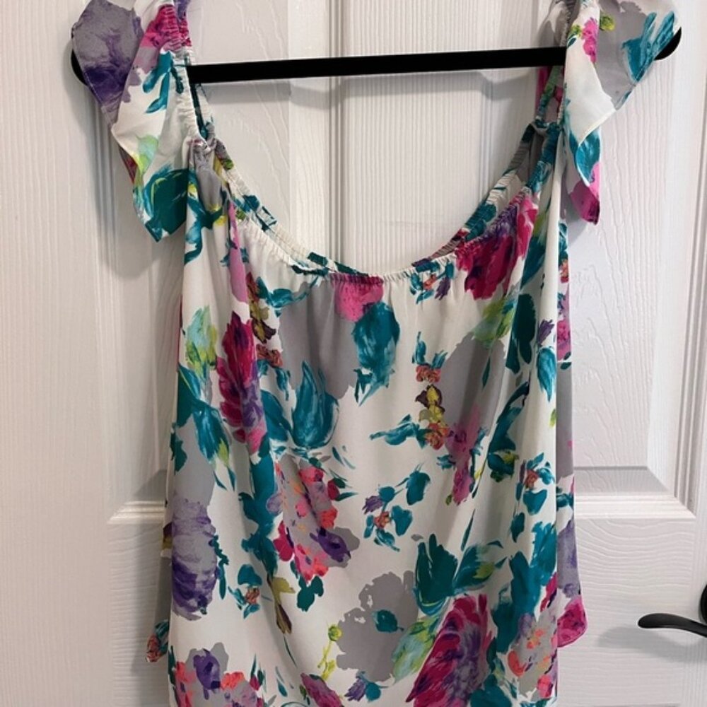 Off shoulder floral top